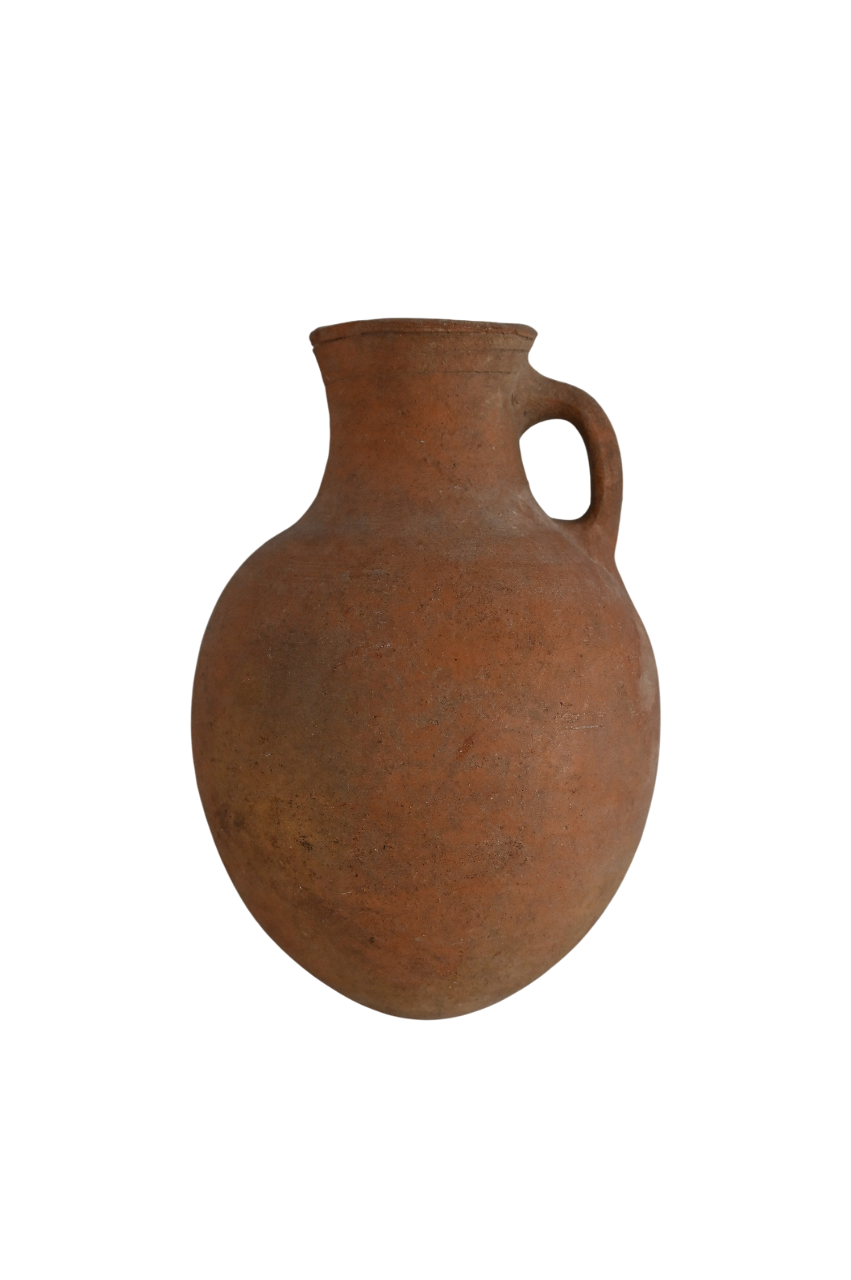 Late Roman terracotta oinochoe wine jug, c. 400–450 AD, with rounded base and incised lines